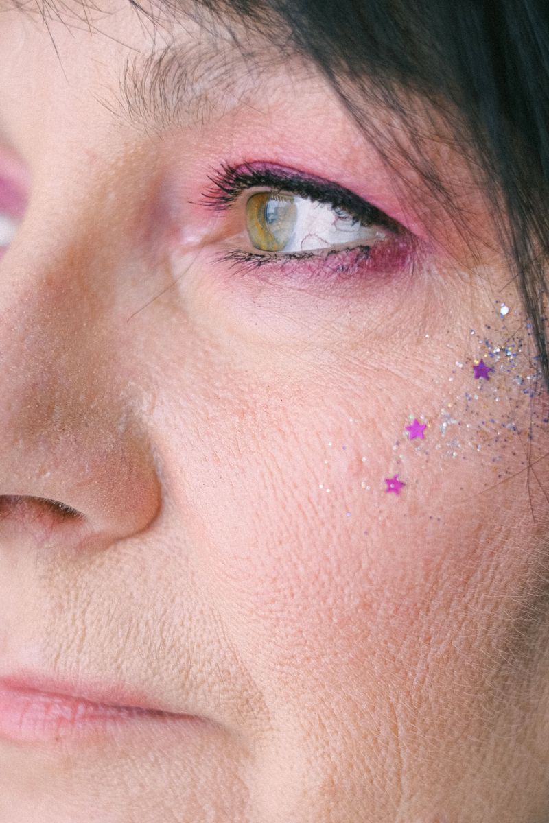 Chunky Glitter Makeup