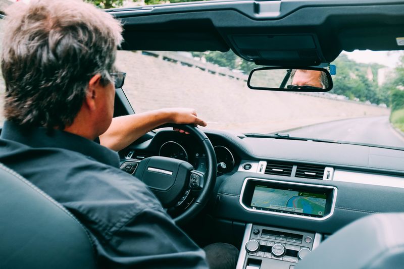 Driving Around Instead of Using GPS