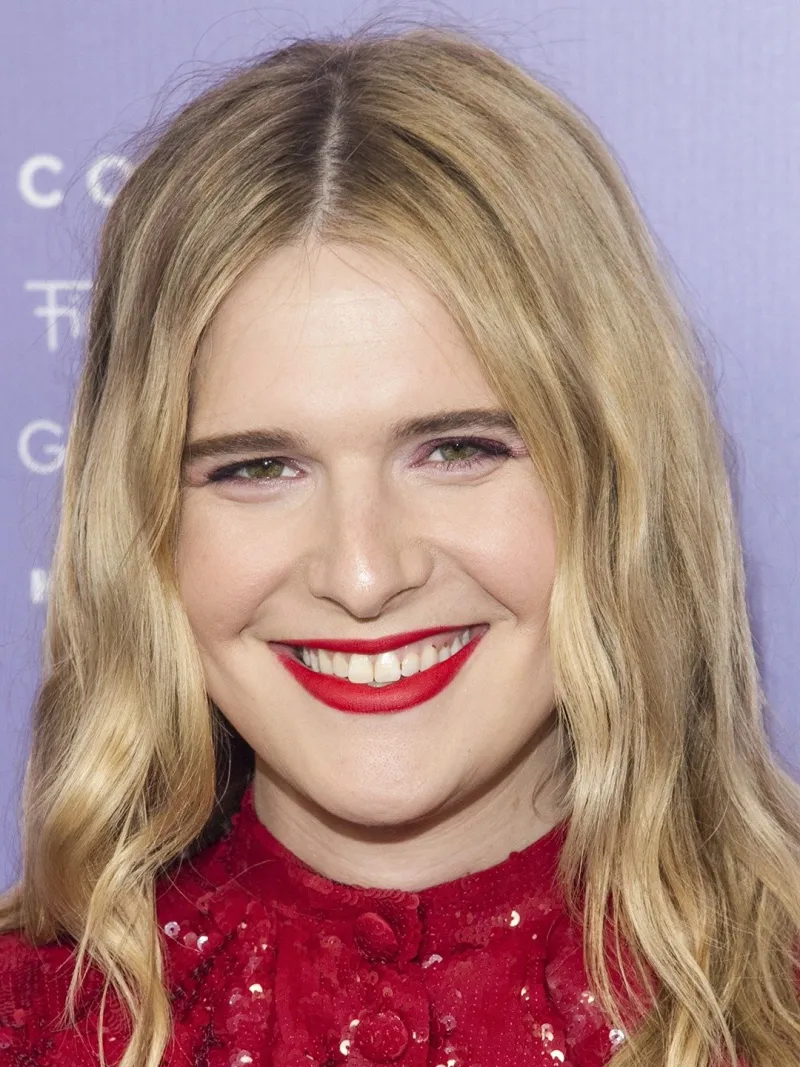 Hari Nef