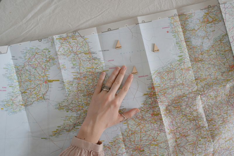 Reading Paper Maps