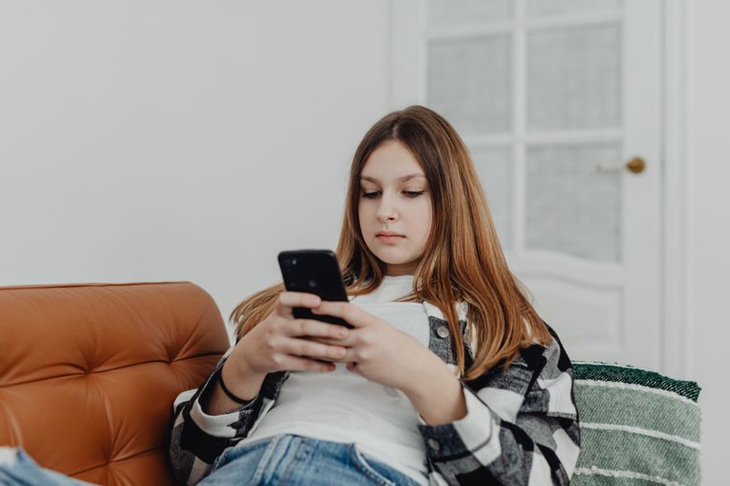 Replying with One-Word Answers