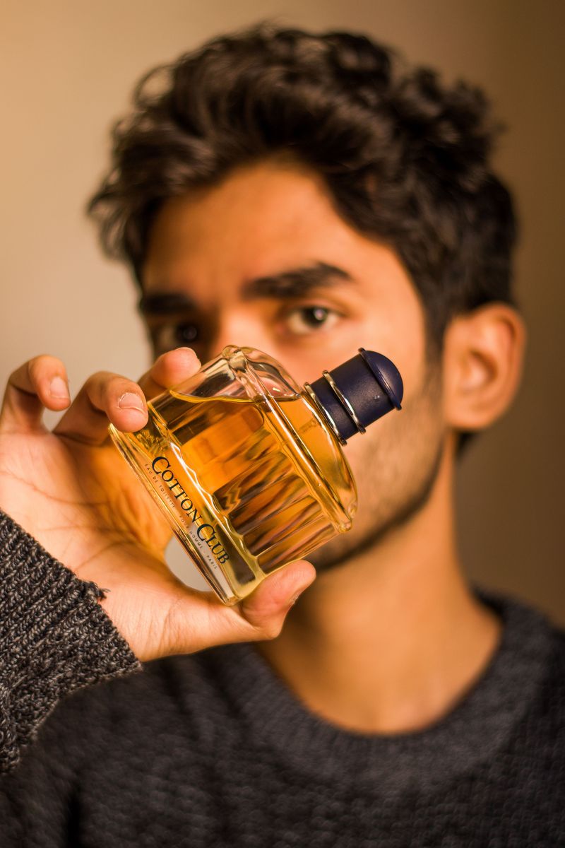They Smell Good Without Overdoing It