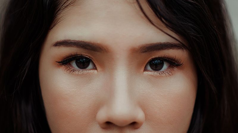 Uneven Eyebrows