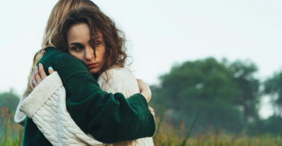If You Notice These 12 Signs, Someone May Be Desperate for Love and Support