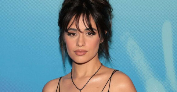 12 Pop Stars Fans Say Sound Very Different Without Auto-Tune