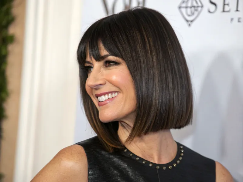 Blunt Lob with Center Part