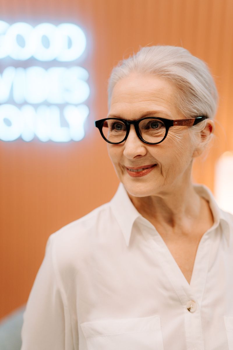 Choosing Heavy, Outdated Eyeglass Frames