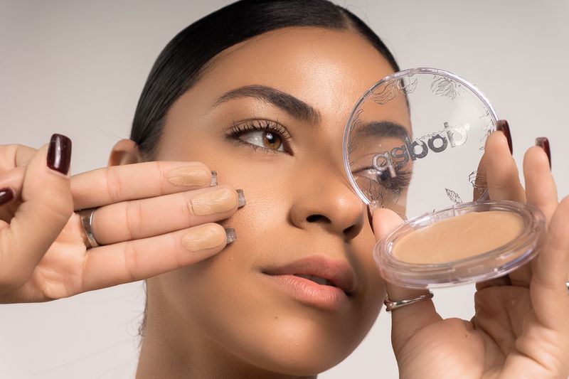 Choosing the Wrong Foundation Shade