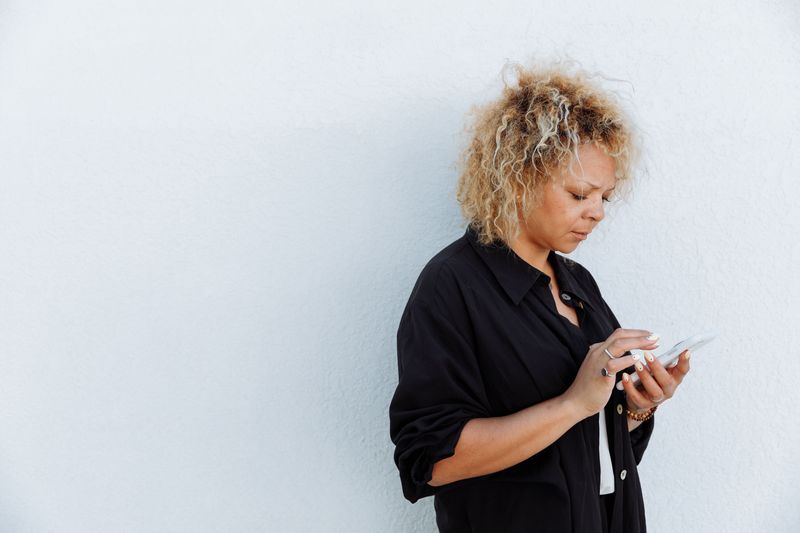 Constantly Announcing You're Leaving Social Media