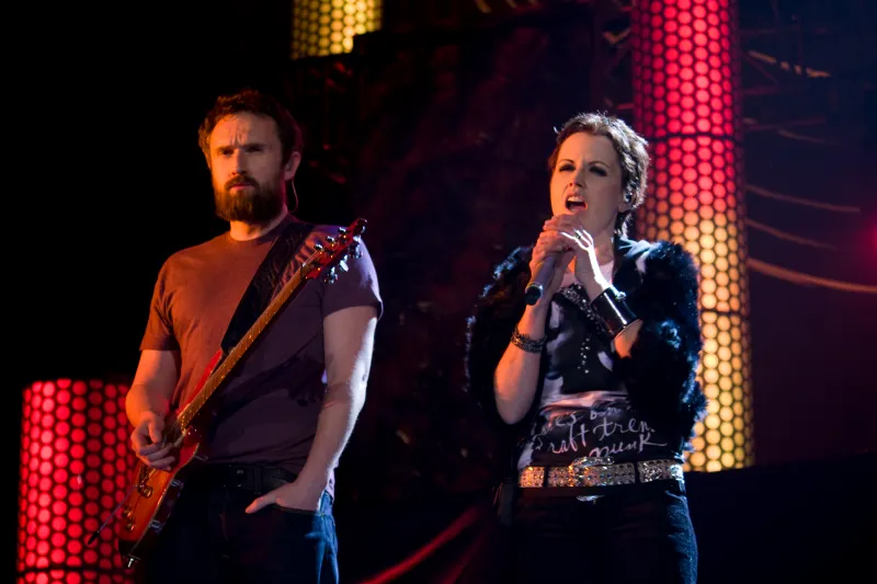 Dolores O'Riordan (The Cranberries)