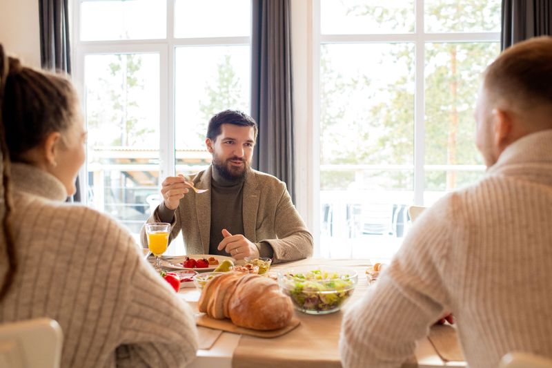 Healthy Limits With Family Members and Past Relationships