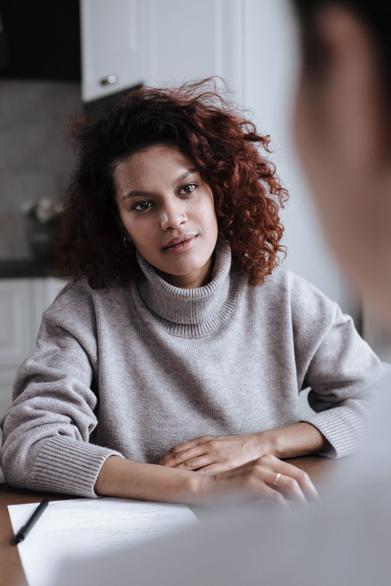 Listening Attentively Without Dominating