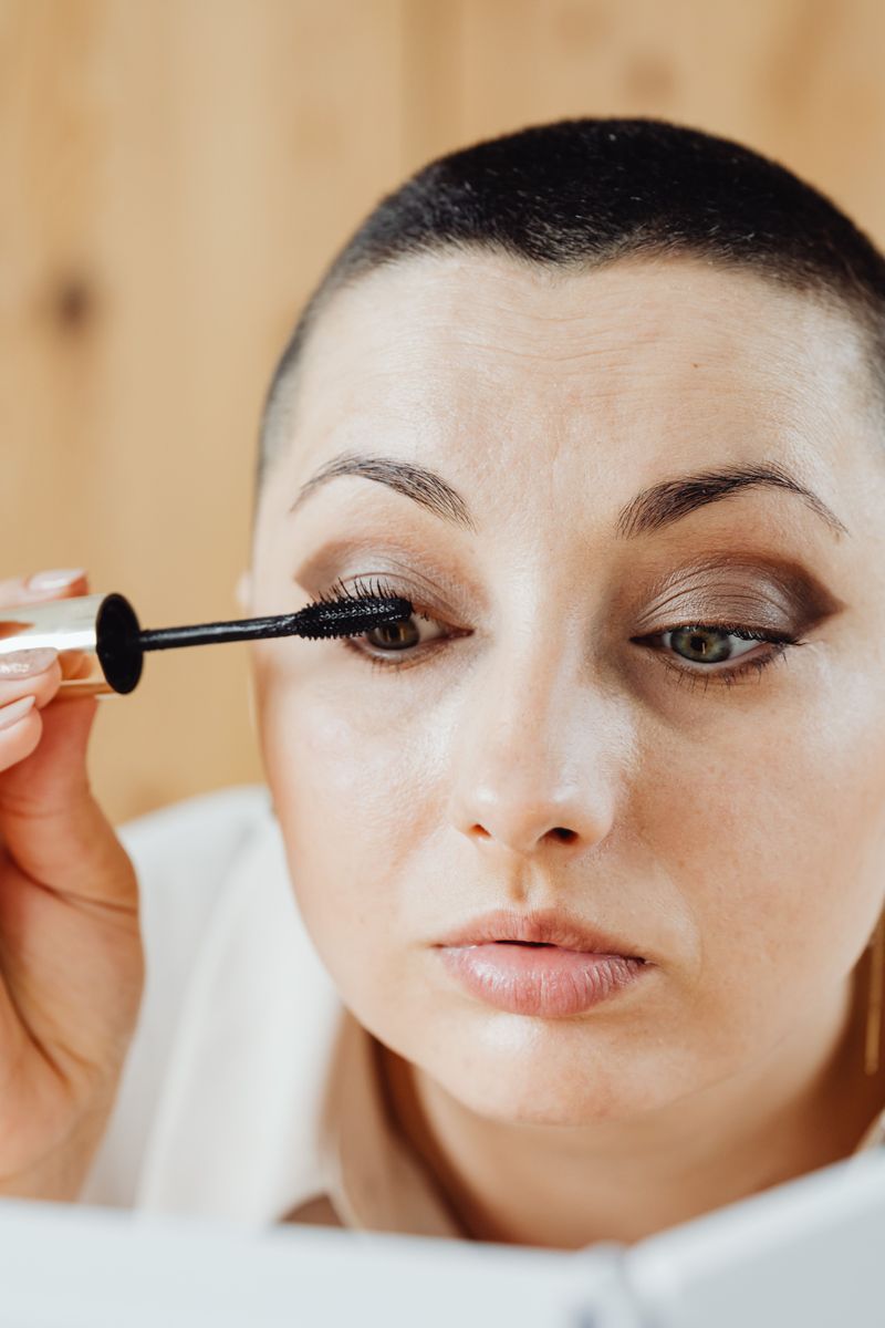 Neglecting Mascara