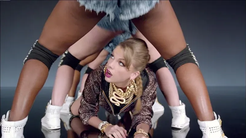 Shake It Off – Taylor Swift (2014)