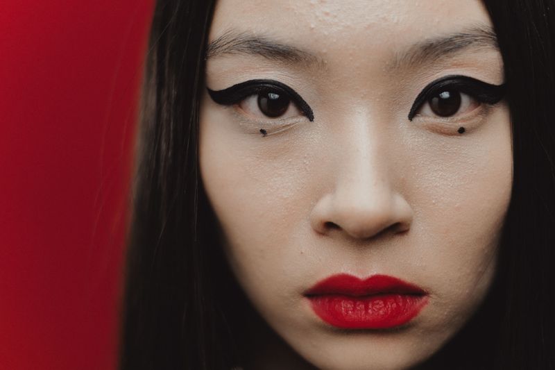 Sharp Winged Eyeliner