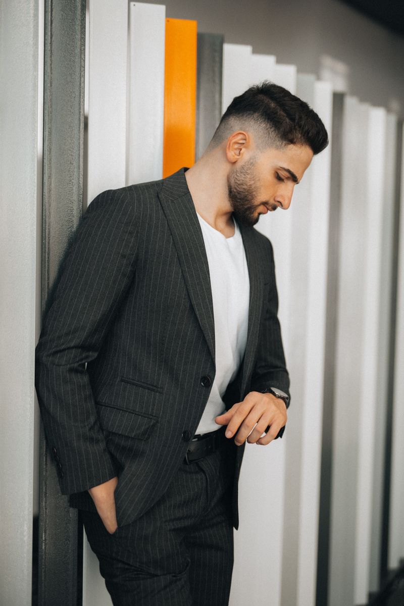 Stick to Slim-Cut Clothing