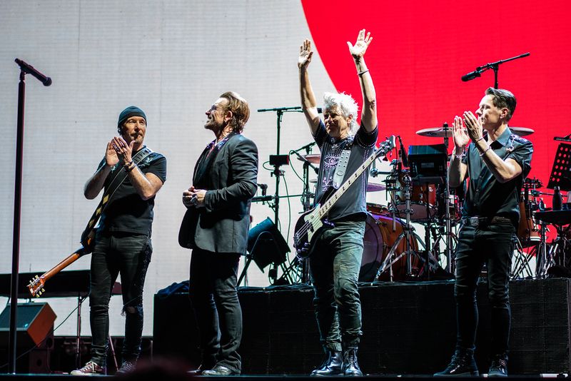 U2