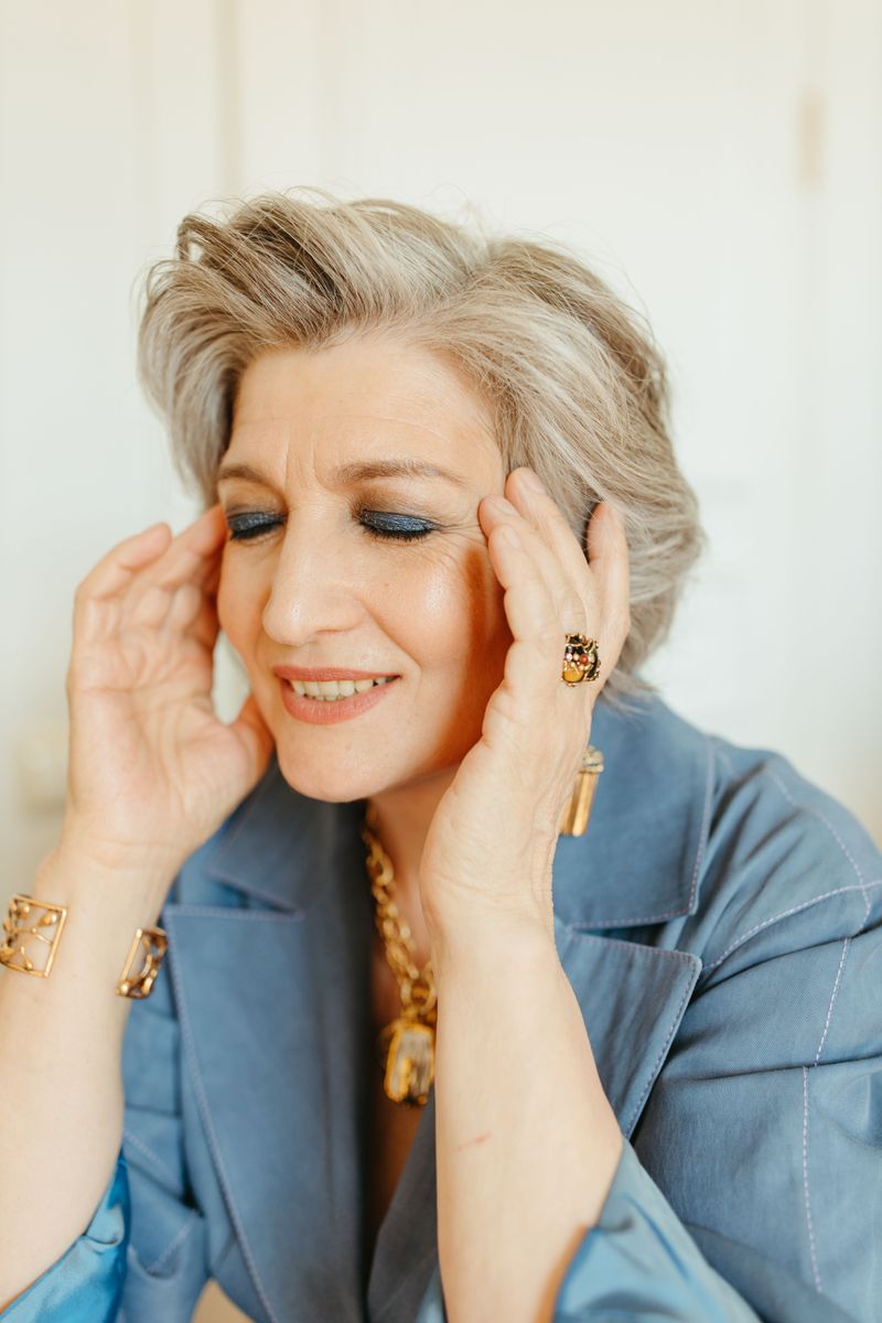 Using Shimmery Eyeshadow All Over the Lid