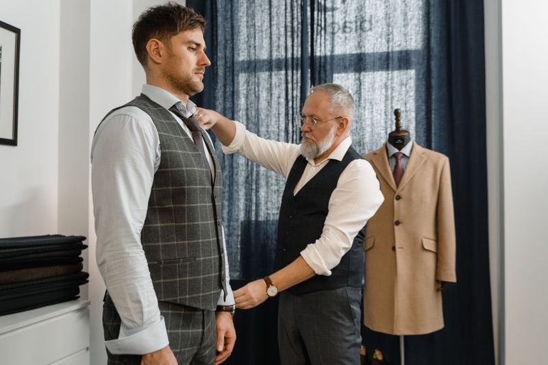 Wearing Ill-Fitting Clothes That Don't Match Your Body