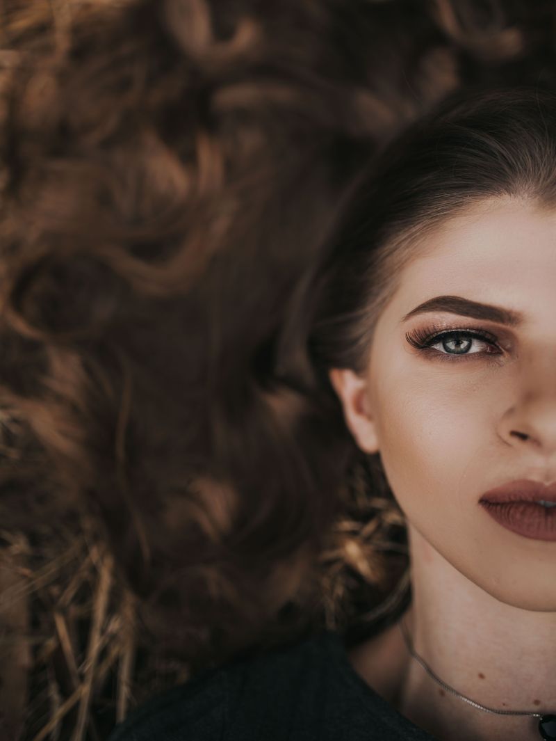 Well-Defined Eyebrows
