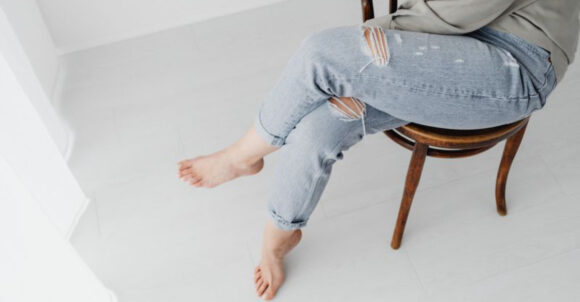 Find Jeans That Fit Your Body Type With These 11 Tips