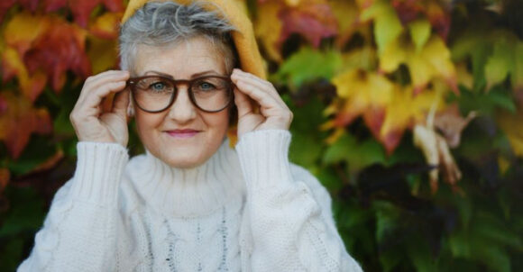 Looking Elegant After 70 Starts by Avoiding These 13 Common Style Mistakes