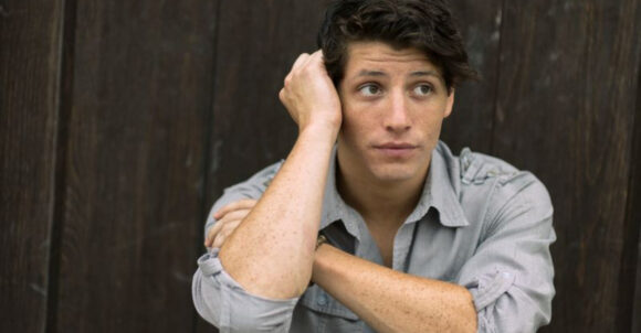 Men Rarely Admit These 10 Reasons They Suddenly Pull Away