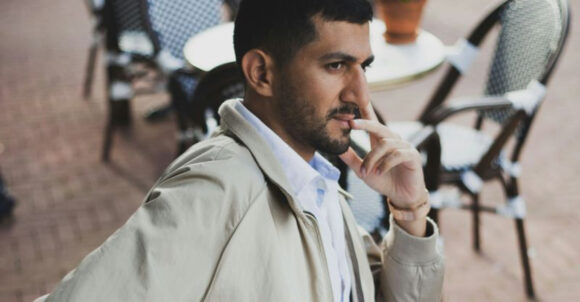 The 13 Habits of Men Who Struggle to Commit