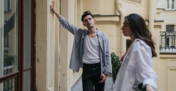These 13 Behaviors Could Mean Your Partner Is Simply Settling