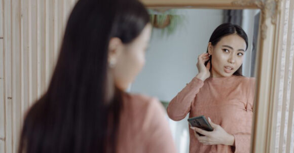 13 Habits That May Be Linked to Low Body Confidence