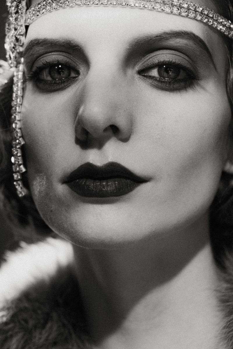 1920s Smoky Flapper