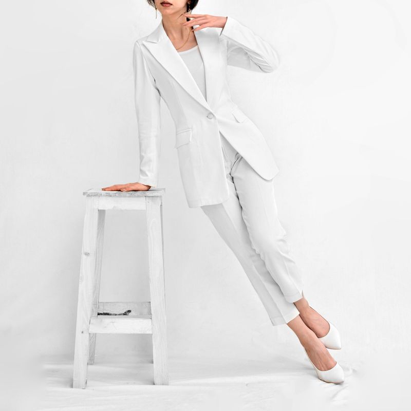 A Monochrome Outfit