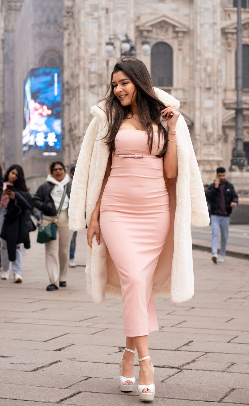 A Tasteful Bodycon Dress