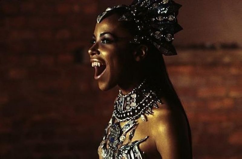 Akasha - Queen of the Damned (2002) - Aaliyah