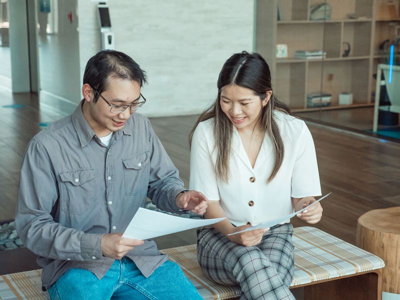 Avoiding Conversations About Salary With Coworkers