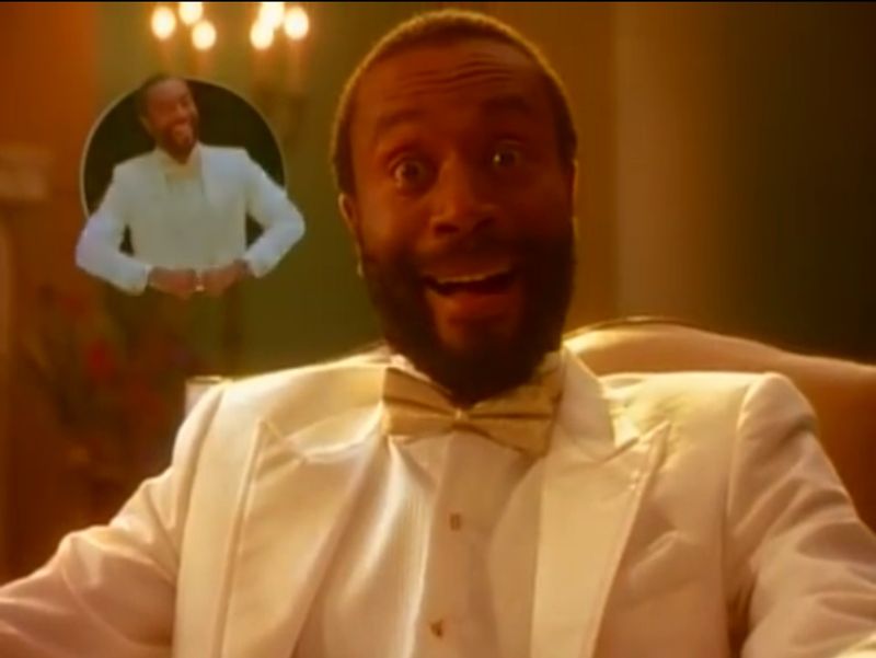 Bobby McFerrin - Don't Worry, Be Happy (1988)