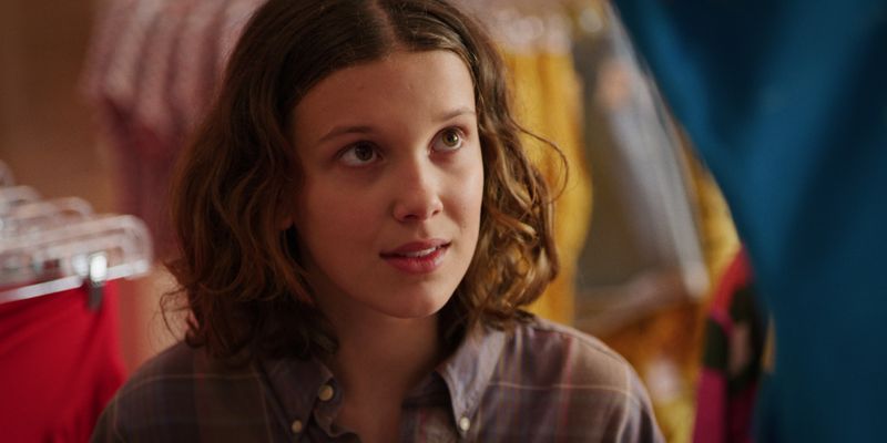 Eleven's '80s-Inspired Curls - Stranger Things