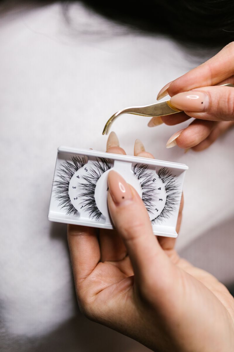 False Lash Application