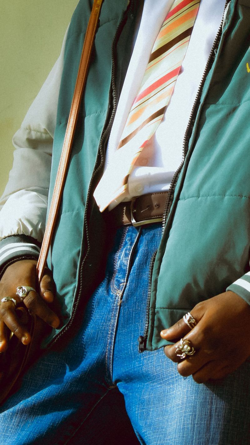 How Clothing Is Tucked and Layered