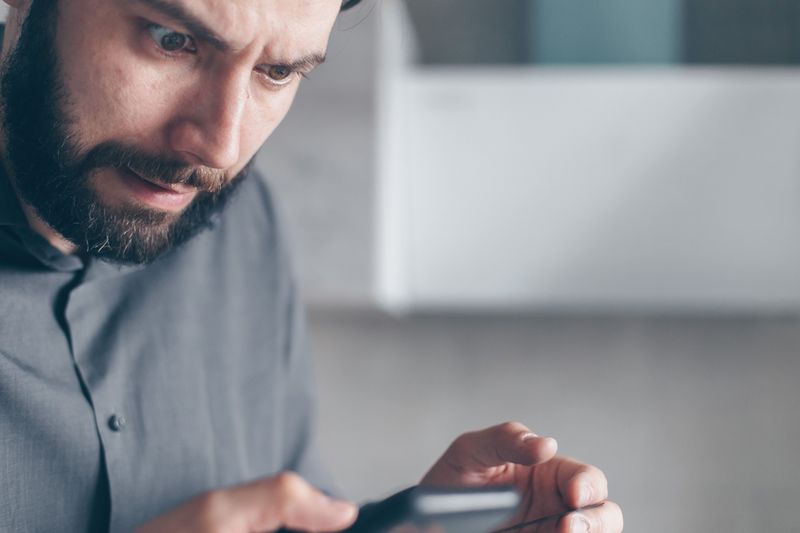 Ignoring Messages for Days Without Explanation