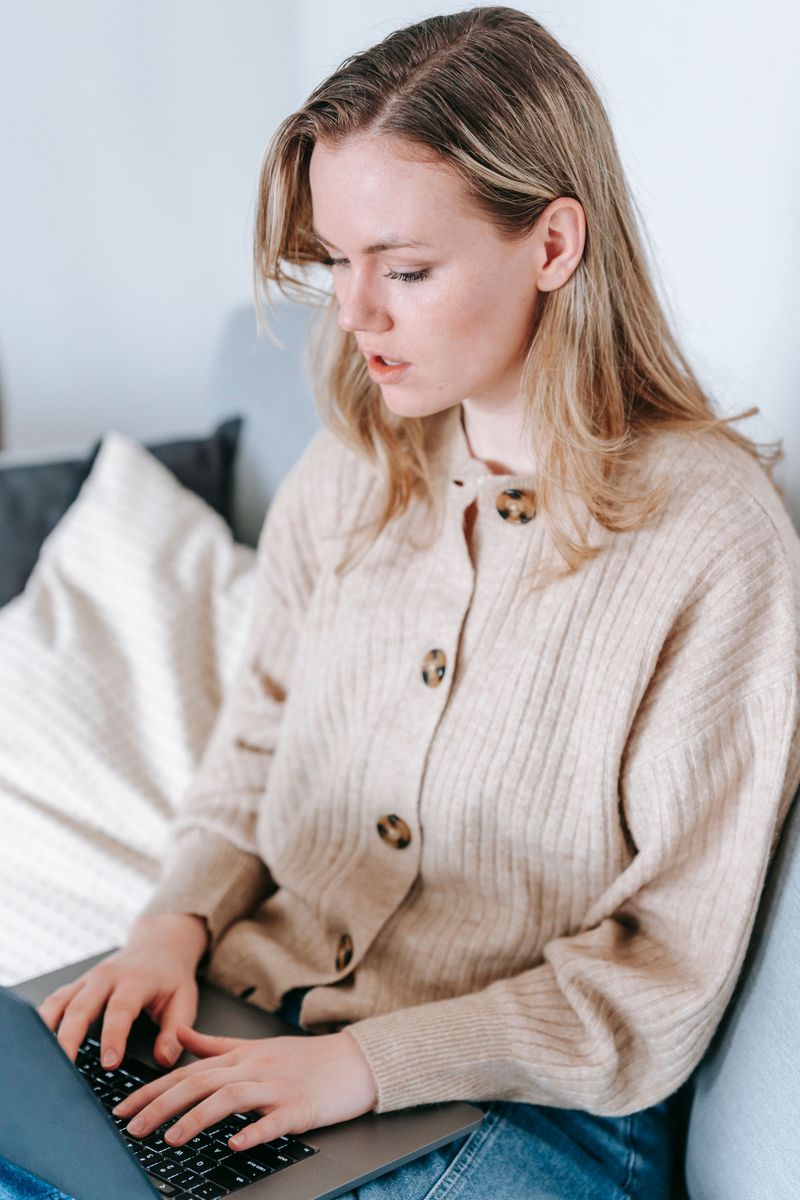 Lightweight Cardigan