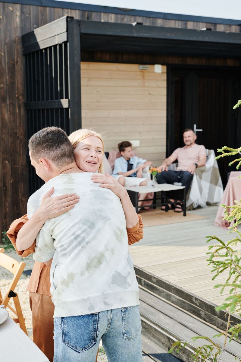 Maintaining Long-Term Friendships