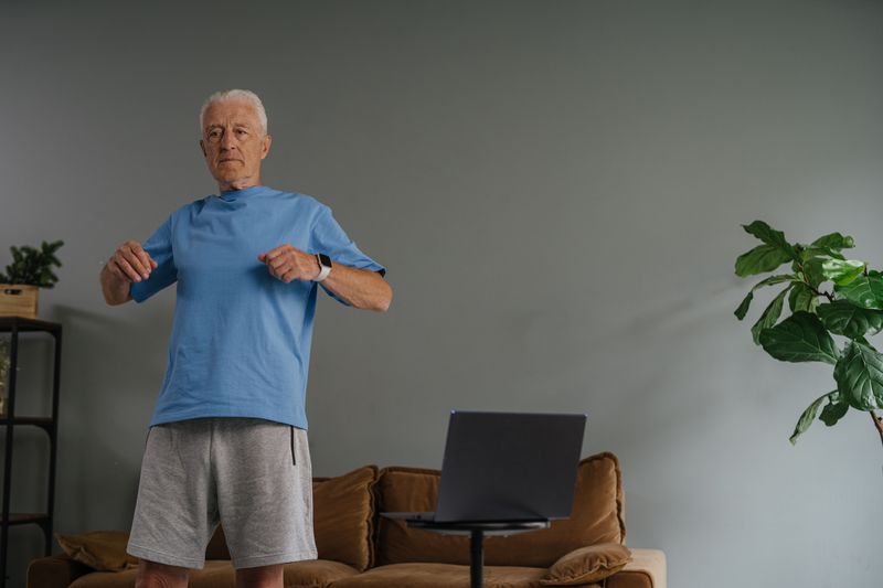 Standing Up from a Chair Without Using the Hands
