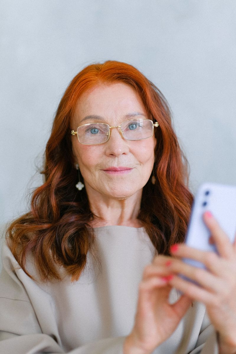 The Technologically Clueless Woman