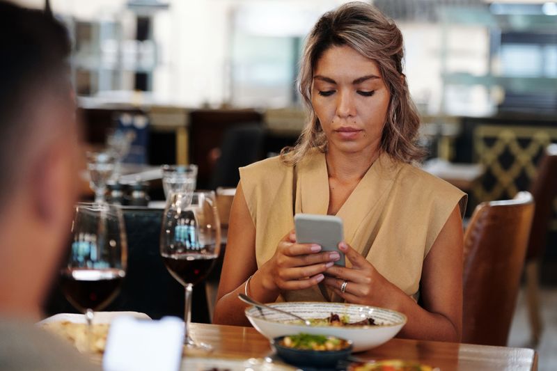 Using Coupons and Restaurant Deals