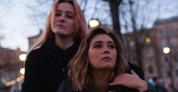If Someone Regularly Does These 13 Things, They May Be Pulling Away From a Friendship