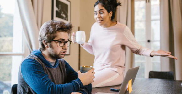 If Your Husband Often Puts Himself First, These 12 Behaviors May Seem Familiar