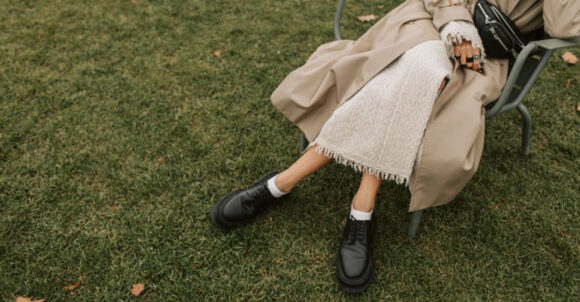 September Outfits Work Well With These 8 Transitional Shoe Styles