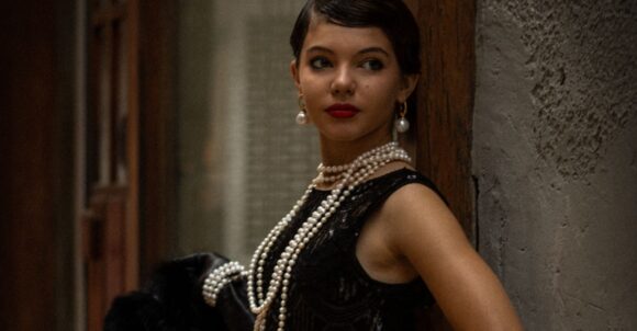 11 Stylish Accessories with Roots in 1930s Fashion