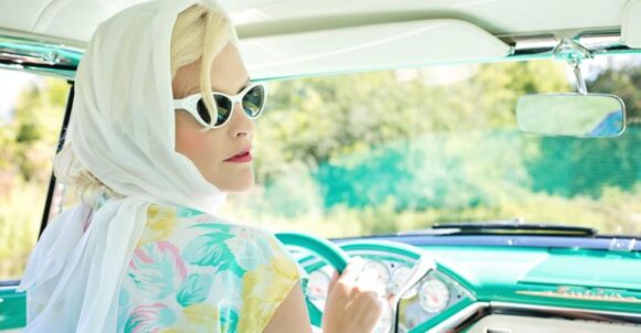 15 Rules of Etiquette Women Faced in the 1950s